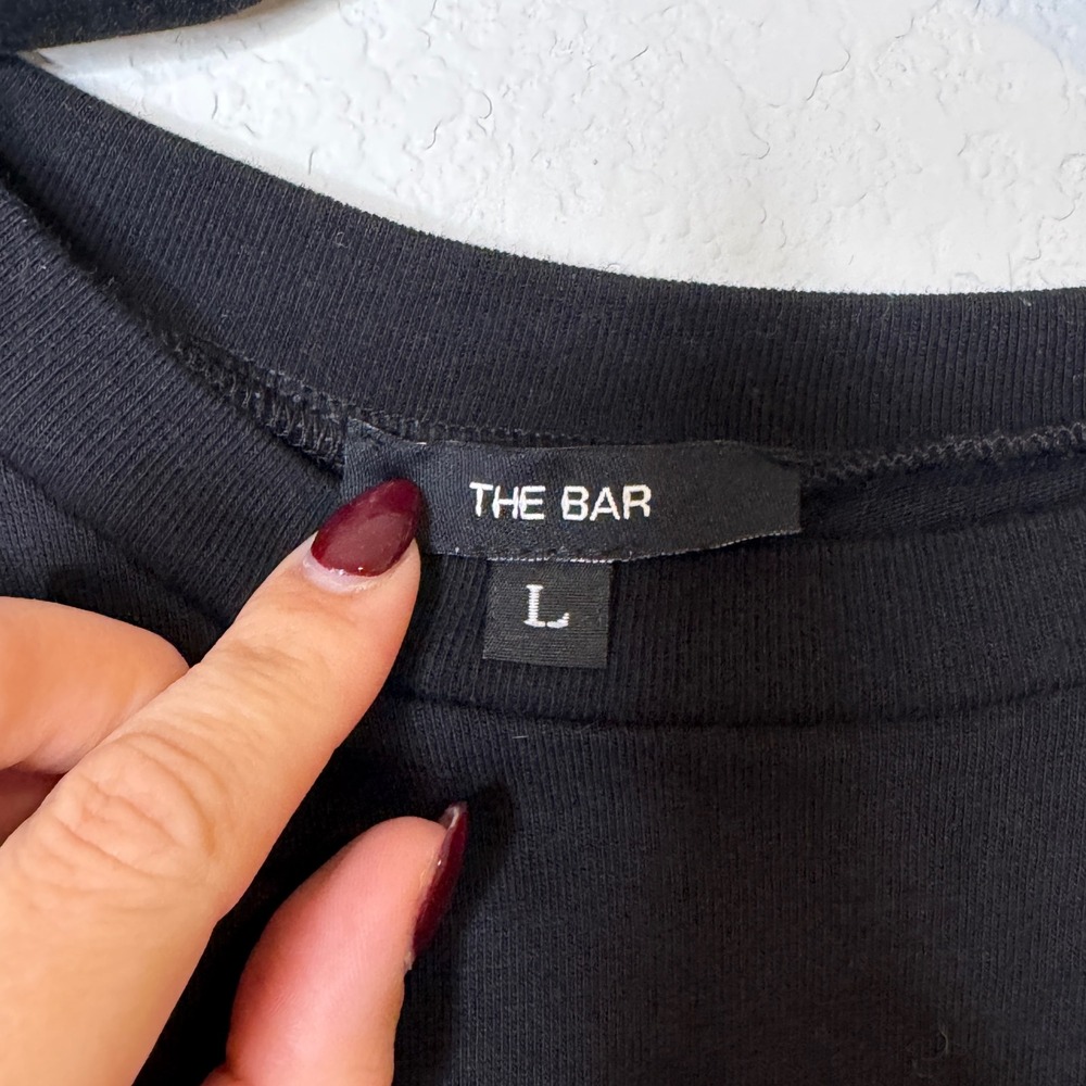 The Bar Black Cropped Varsity Tee - Picture 6 of 7